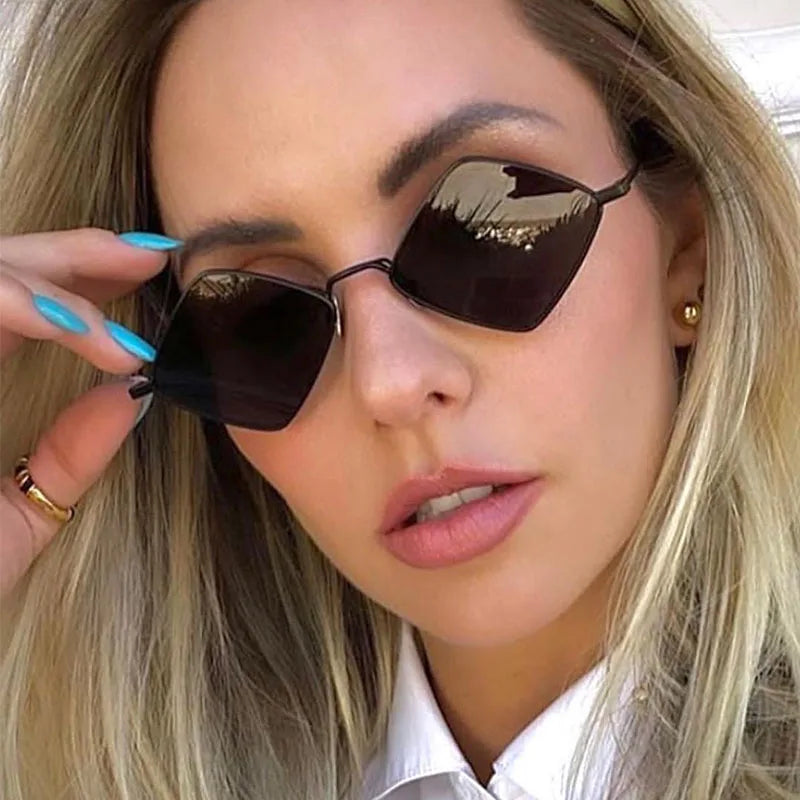 2024 Punk Sunglasses Women Brand Designer Small Square Steampunk Sun Glasses Men Metal Frame Driving Eyewear Gafas De Sol Mujer